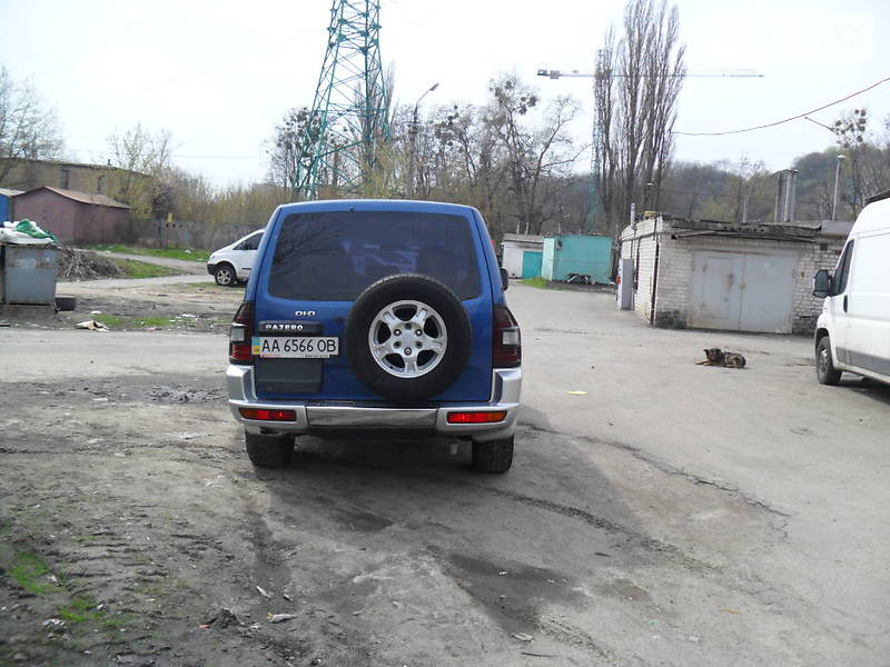 Позашляховик / Кросовер Mitsubishi Pajero Wagon 2000 в Києві