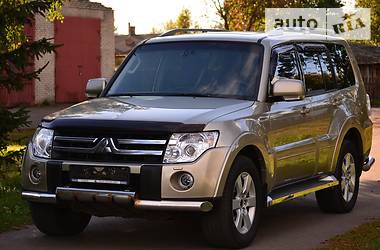 Внедорожник / Кроссовер Mitsubishi Pajero Wagon 2009 в Луцке