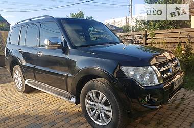 Mitsubishi Pajero Wagon 2012