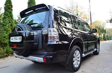 Внедорожник / Кроссовер Mitsubishi Pajero Wagon 2011 в Киеве