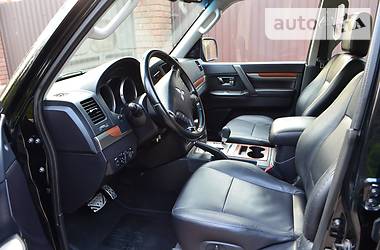 Внедорожник / Кроссовер Mitsubishi Pajero Wagon 2011 в Киеве