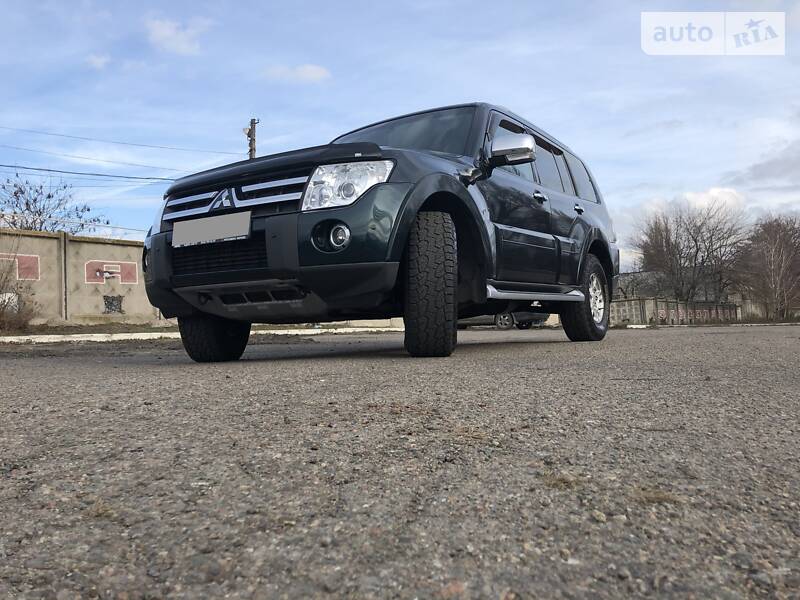 Позашляховик / Кросовер Mitsubishi Pajero Wagon 2008 в Одесі