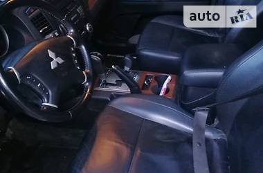 Позашляховик / Кросовер Mitsubishi Pajero Wagon 2008 в 