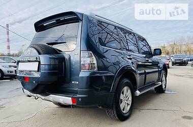 Позашляховик / Кросовер Mitsubishi Pajero Wagon 2007 в 