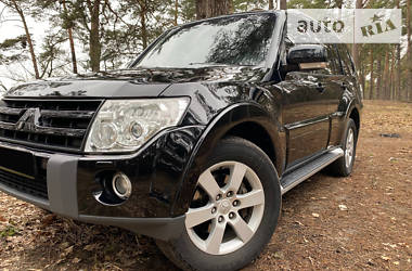 Позашляховик / Кросовер Mitsubishi Pajero Wagon 2008 в 