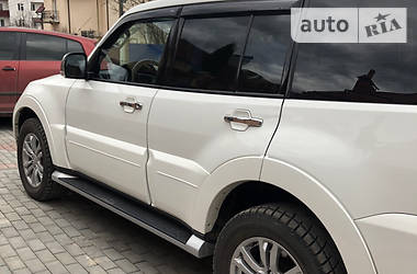 Внедорожник / Кроссовер Mitsubishi Pajero Wagon 2013 в Каменец-Подольском