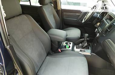 Позашляховик / Кросовер Mitsubishi Pajero Wagon 2010 в 