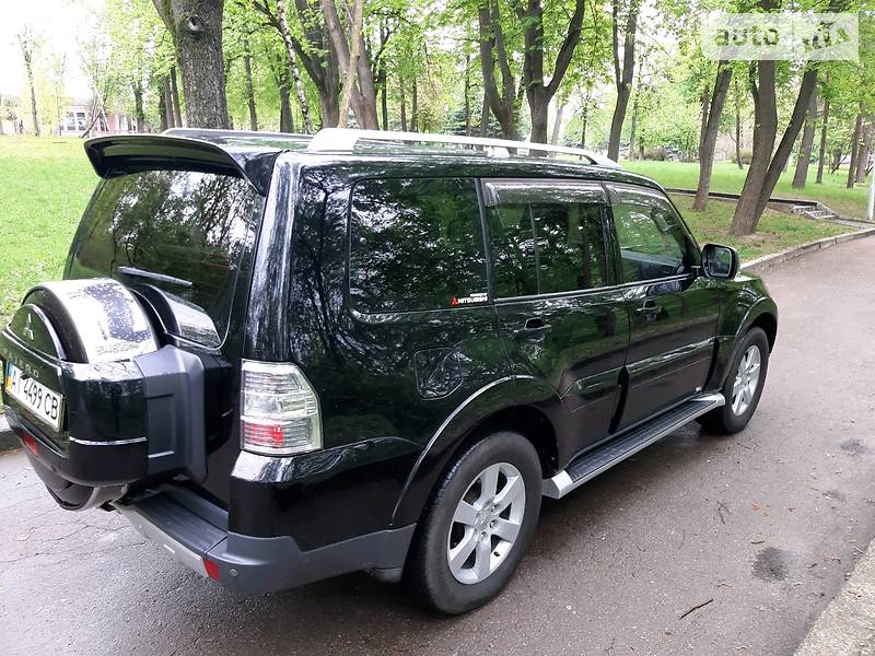 Позашляховик / Кросовер Mitsubishi Pajero Wagon 2008 в Житомирі