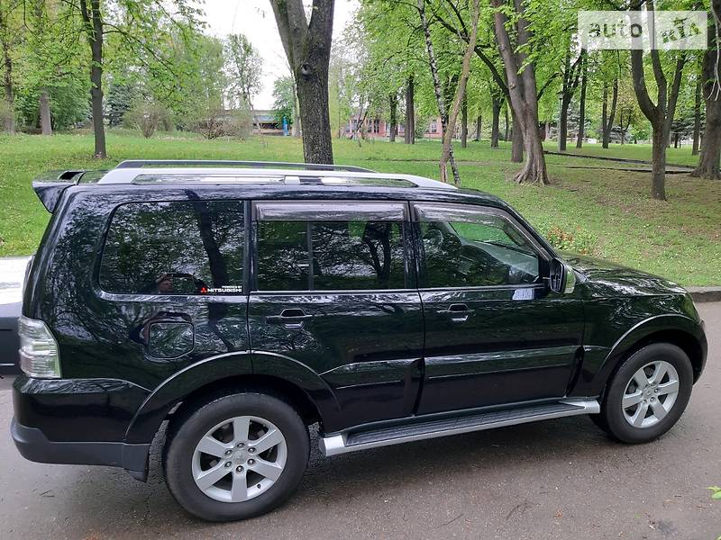 Позашляховик / Кросовер Mitsubishi Pajero Wagon 2008 в Житомирі