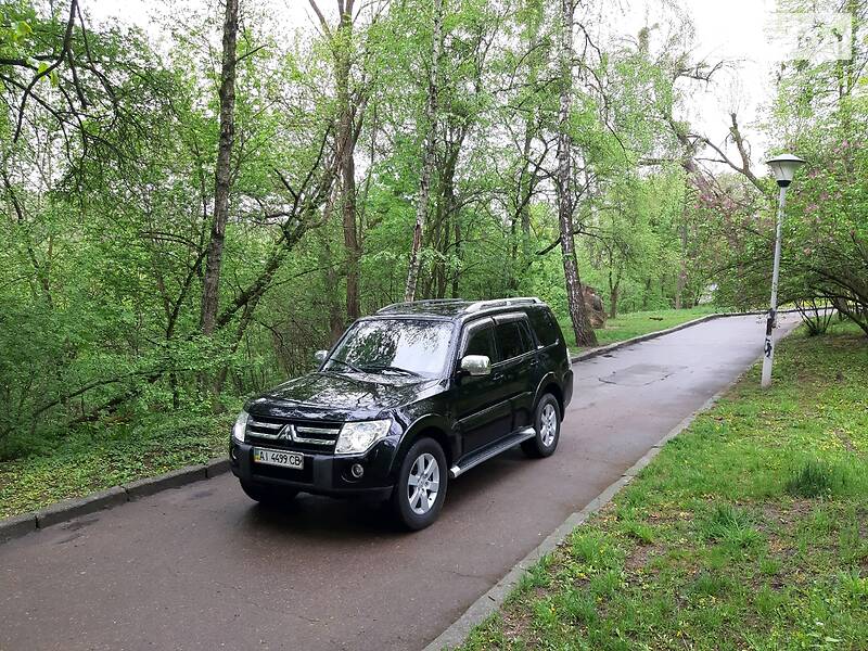 Позашляховик / Кросовер Mitsubishi Pajero Wagon 2008 в Житомирі