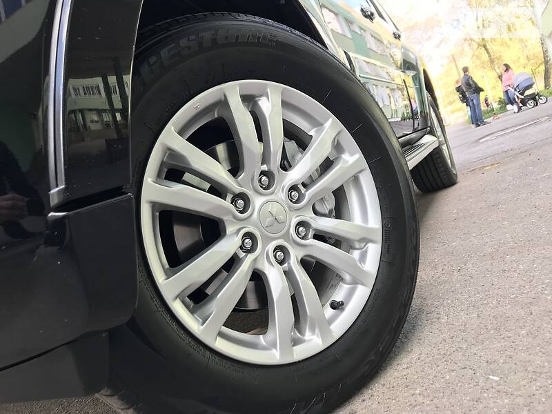 Універсал Mitsubishi Pajero Wagon 2015 в Вінниці фото 22 Універсал Mitsubishi Pajero Wagon 2015 в Вінниці