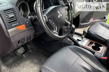 Позашляховик / Кросовер Mitsubishi Pajero Wagon 2007 в 