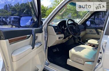 Позашляховик / Кросовер Mitsubishi Pajero Wagon 2007 в 