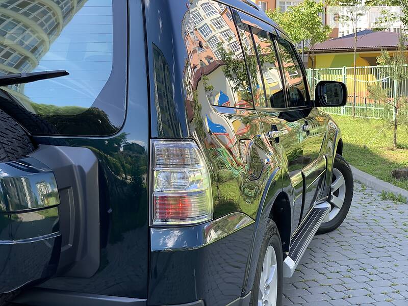 Позашляховик / Кросовер Mitsubishi Pajero Wagon 2008 в Івано-Франківську
