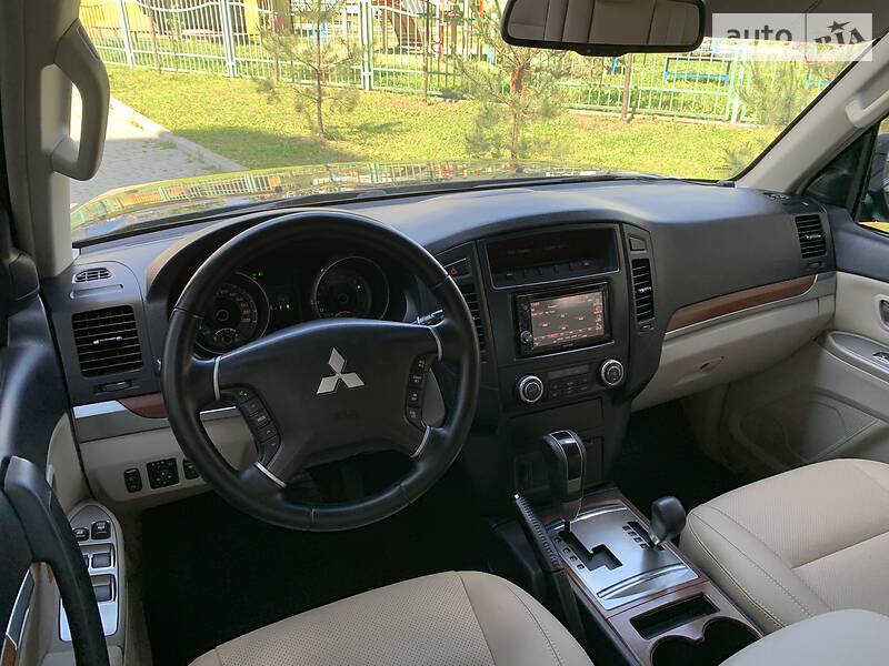 Позашляховик / Кросовер Mitsubishi Pajero Wagon 2008 в Івано-Франківську