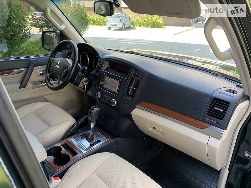 Позашляховик / Кросовер Mitsubishi Pajero Wagon 2008 в Івано-Франківську