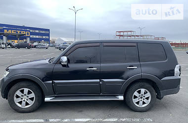 Позашляховик / Кросовер Mitsubishi Pajero Wagon 2007 в Києві