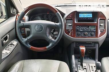 Внедорожник / Кроссовер Mitsubishi Pajero Wagon 2006 в 