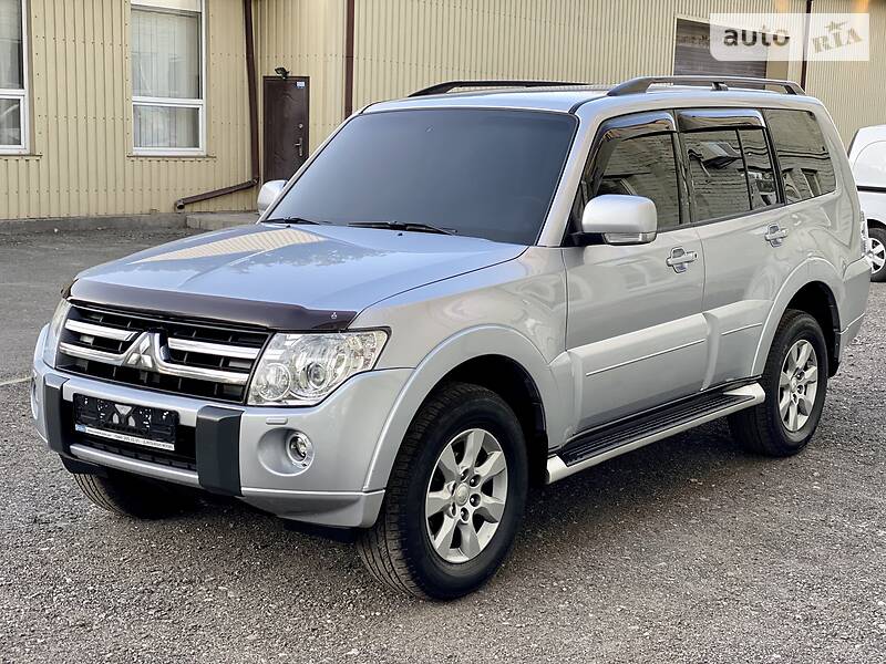 Универсал Mitsubishi Pajero Wagon 2011 в Киеве