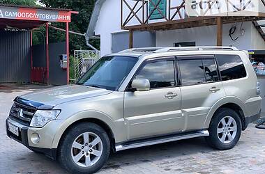 Внедорожник / Кроссовер Mitsubishi Pajero Wagon 2008 в Новой Каховке