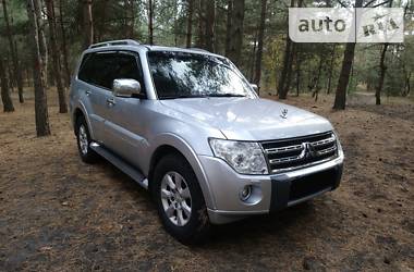 Позашляховик / Кросовер Mitsubishi Pajero Wagon 2010 в Дніпрі