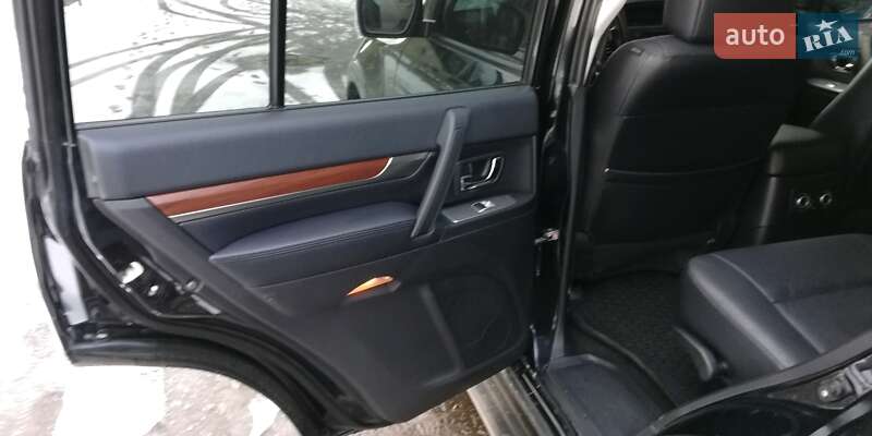 Позашляховик / Кросовер Mitsubishi Pajero Wagon 2011 в Харкові