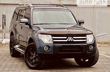 Позашляховик / Кросовер Mitsubishi Pajero Wagon 2008 в 