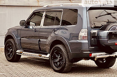 Позашляховик / Кросовер Mitsubishi Pajero Wagon 2008 в 