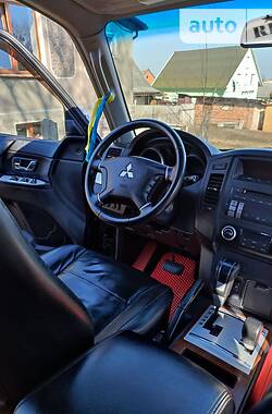 Универсал Mitsubishi Pajero Wagon 2007 в Луцке