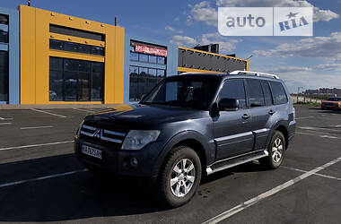 Mitsubishi Pajero Wagon 2010