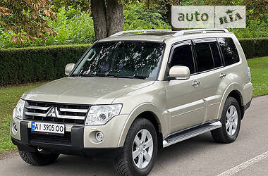 Внедорожник / Кроссовер Mitsubishi Pajero Wagon 2008 в 