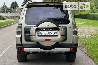 Внедорожник / Кроссовер Mitsubishi Pajero Wagon 2008 в 
