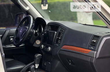 Внедорожник / Кроссовер Mitsubishi Pajero Wagon 2008 в 