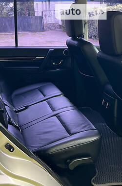 Внедорожник / Кроссовер Mitsubishi Pajero Wagon 2008 в 