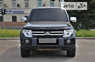 Внедорожник / Кроссовер Mitsubishi Pajero Wagon 2008 в 