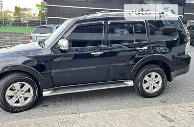 Внедорожник / Кроссовер Mitsubishi Pajero Wagon 2008 в 