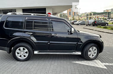 Внедорожник / Кроссовер Mitsubishi Pajero Wagon 2008 в 
