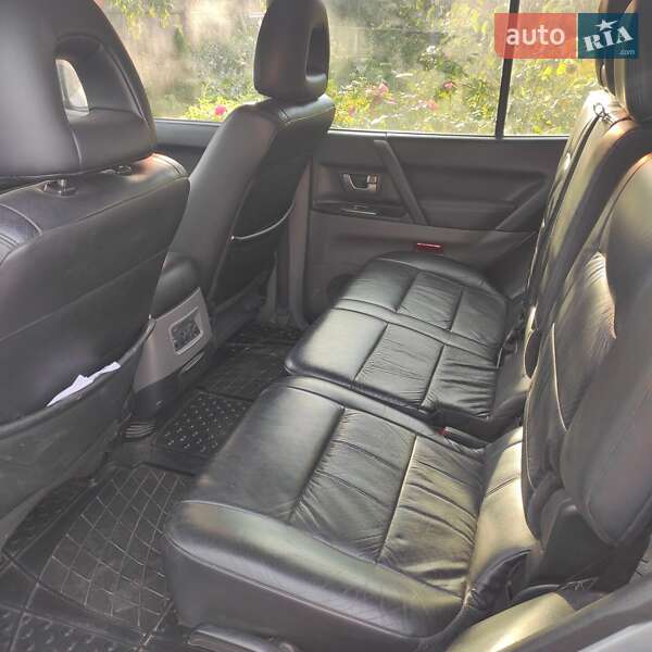 Внедорожник / Кроссовер Mitsubishi Pajero Wagon 2004 в Чернигове