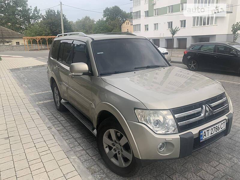 Mitsubishi Pajero Wagon 2008