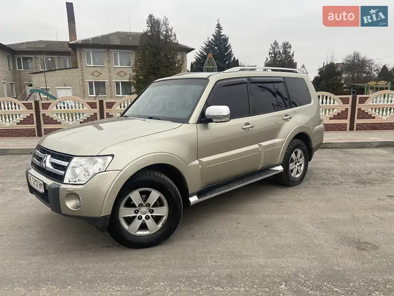 Mitsubishi Pajero Wagon