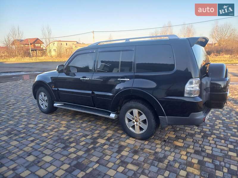 Універсал Mitsubishi Pajero Wagon 2008 в Дубровиці