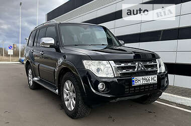 Внедорожник / Кроссовер Mitsubishi Pajero Wagon 2011 в Одессе