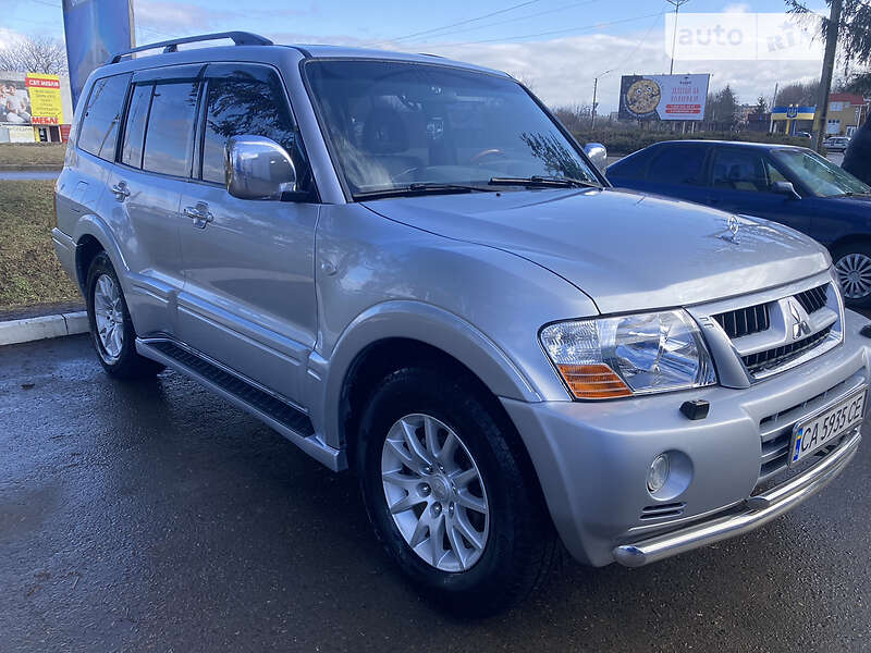 Mitsubishi Pajero Wagon 2006
