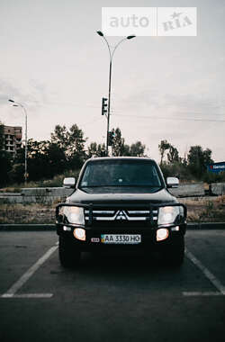 Позашляховик / Кросовер Mitsubishi Pajero Wagon 2008 в Києві