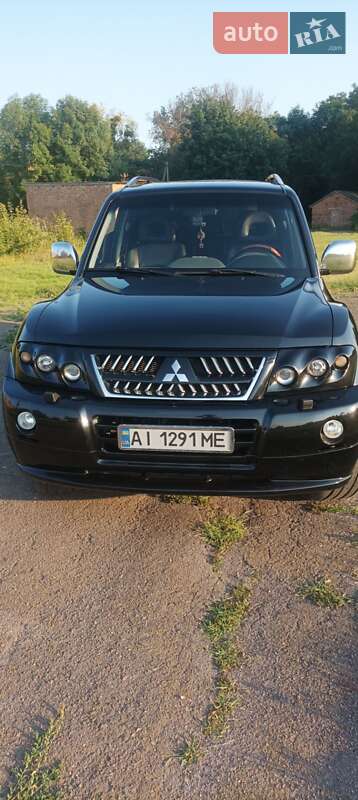 Внедорожник / Кроссовер Mitsubishi Pajero Wagon 2006 в 