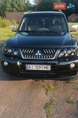 Внедорожник / Кроссовер Mitsubishi Pajero Wagon 2006 в 