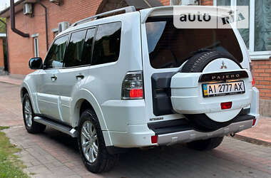 Внедорожник / Кроссовер Mitsubishi Pajero Wagon 2013 в 