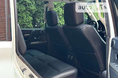 Внедорожник / Кроссовер Mitsubishi Pajero Wagon 2013 в 