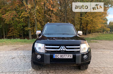 Mitsubishi Pajero Wagon 2010