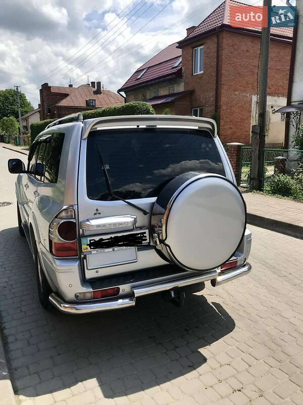 Внедорожник / Кроссовер Mitsubishi Pajero Wagon 2006 в Львове